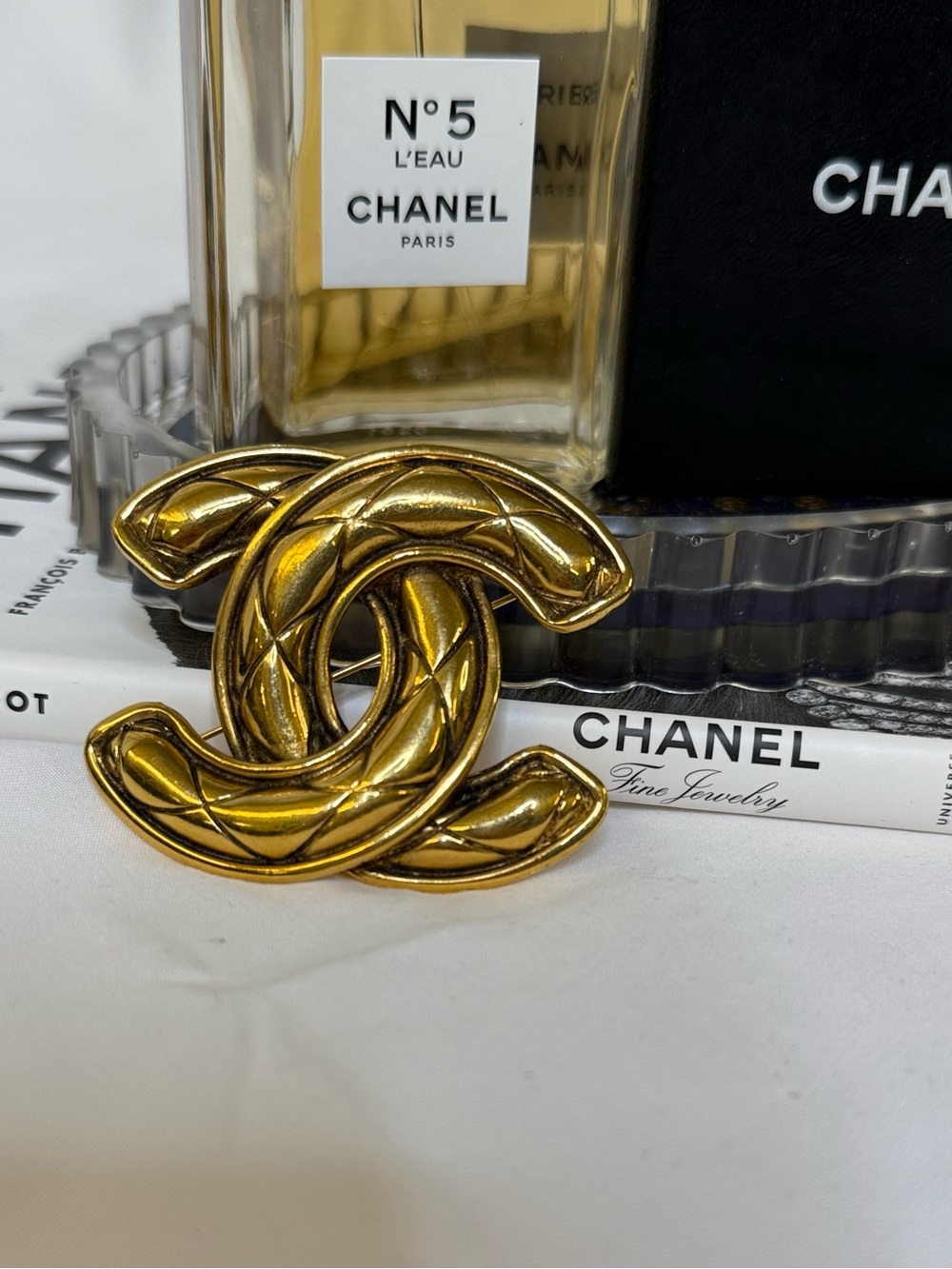 CHANEL Gold Quilted CC Logo Brooch